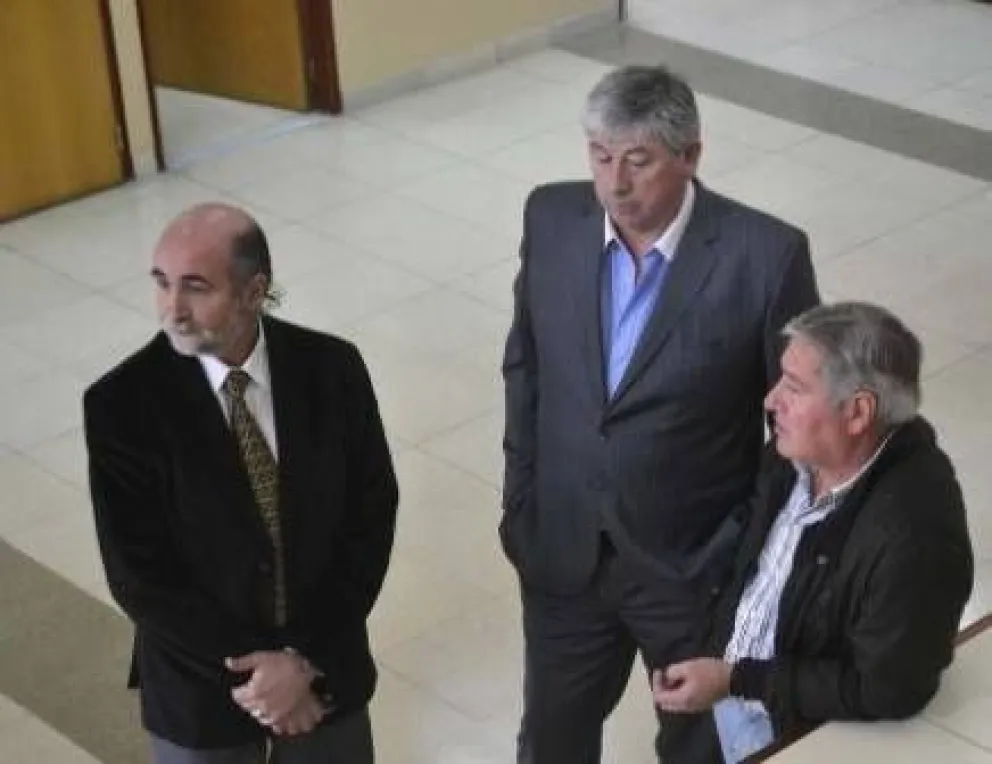 Pedido de absolución de Cortés y Carcar incluyó críticas a la Justicia y los medios