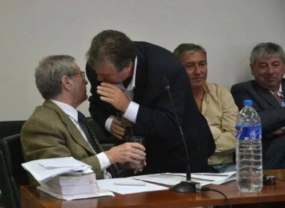 Subsidios, retiro en efectivo y sociedades fantasmas
