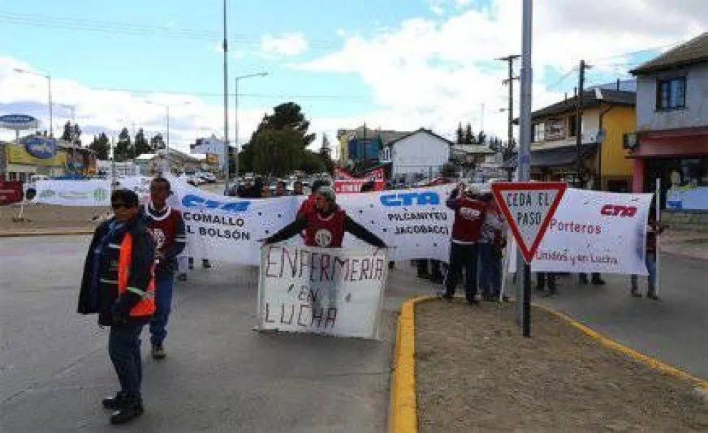 ATE se movilizó en Bariloche para pedir "salarios dignos"