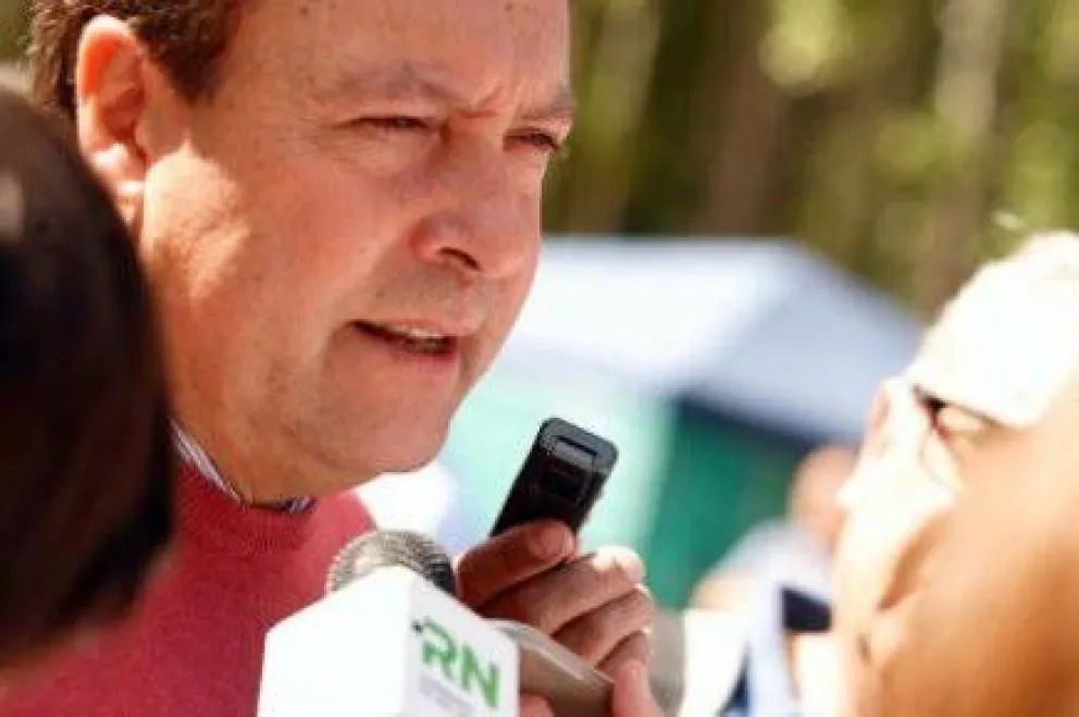 Weretilneck lamentó renuncias y llamó a "administrar con la escasez"