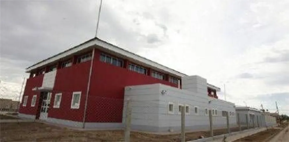 Gobierno afirma que escuelas están en condiciones de comenzar las clases