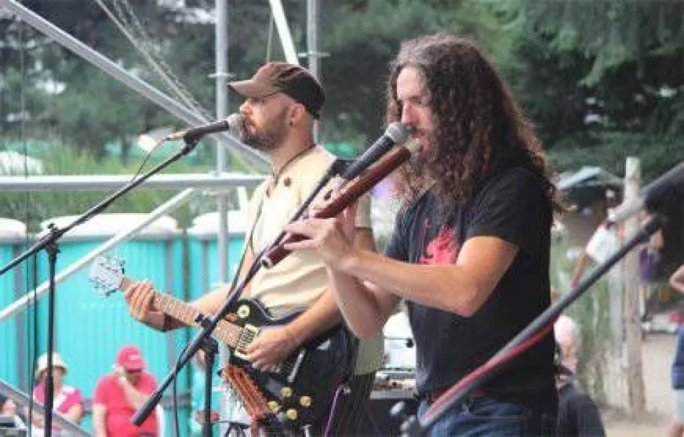 Arbolito puso música a Colonia Suiza