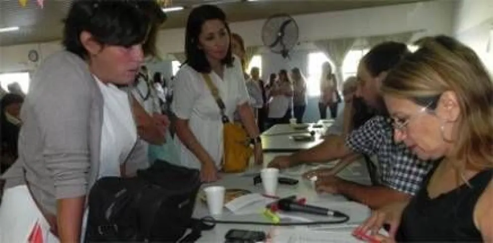 Confirman que existen más de 300 cargos docentes vacantes