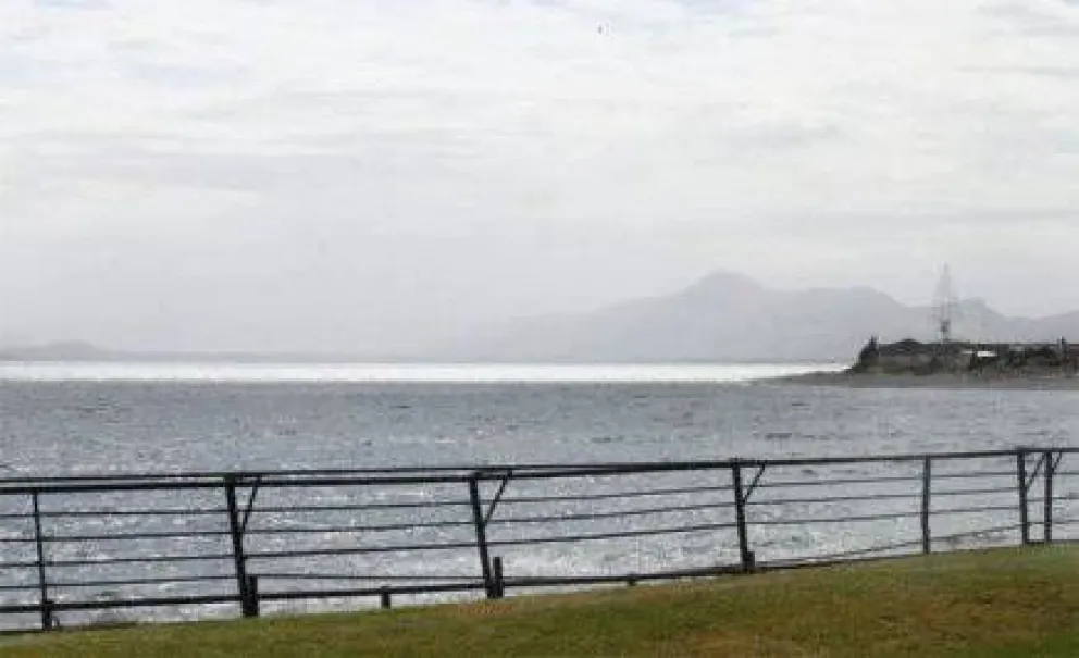 Una nube de cenizas cubrió a Villa La Angostura