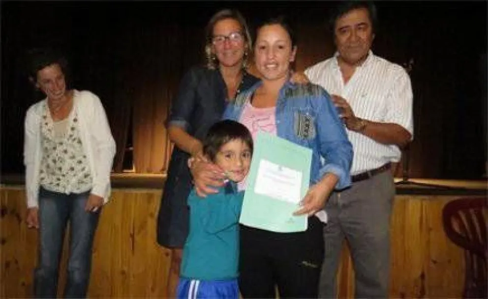 Vecinos regularizaron su situación dominial con el municipio