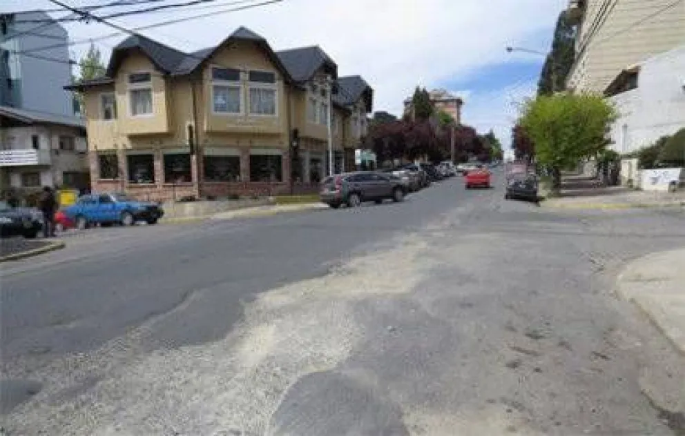 Comienzan las obras de repavimentación en calle Elflein 