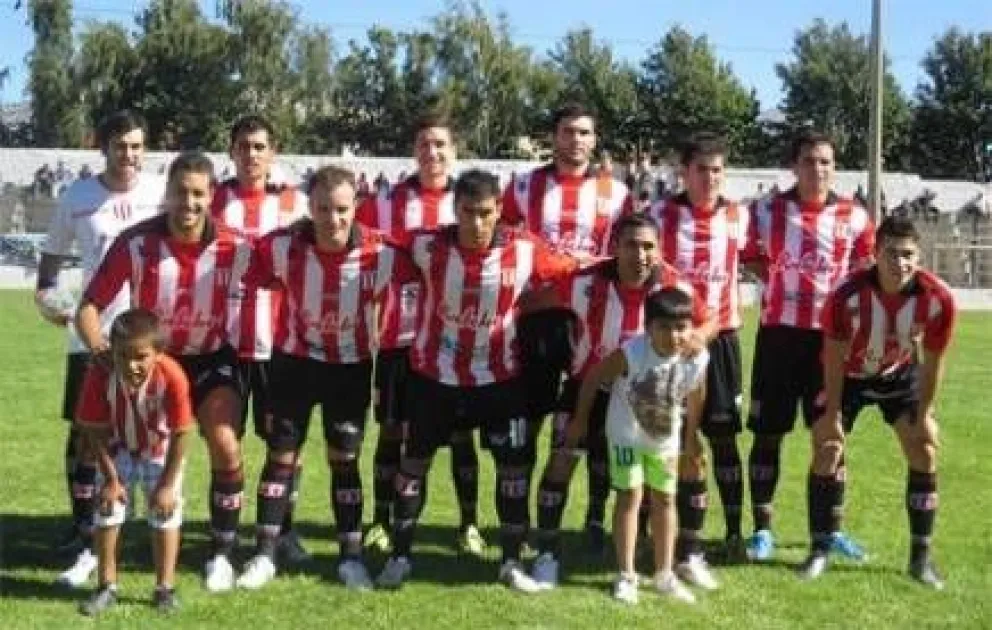 El Pincha se aferra a la permanencia en el Argentino B