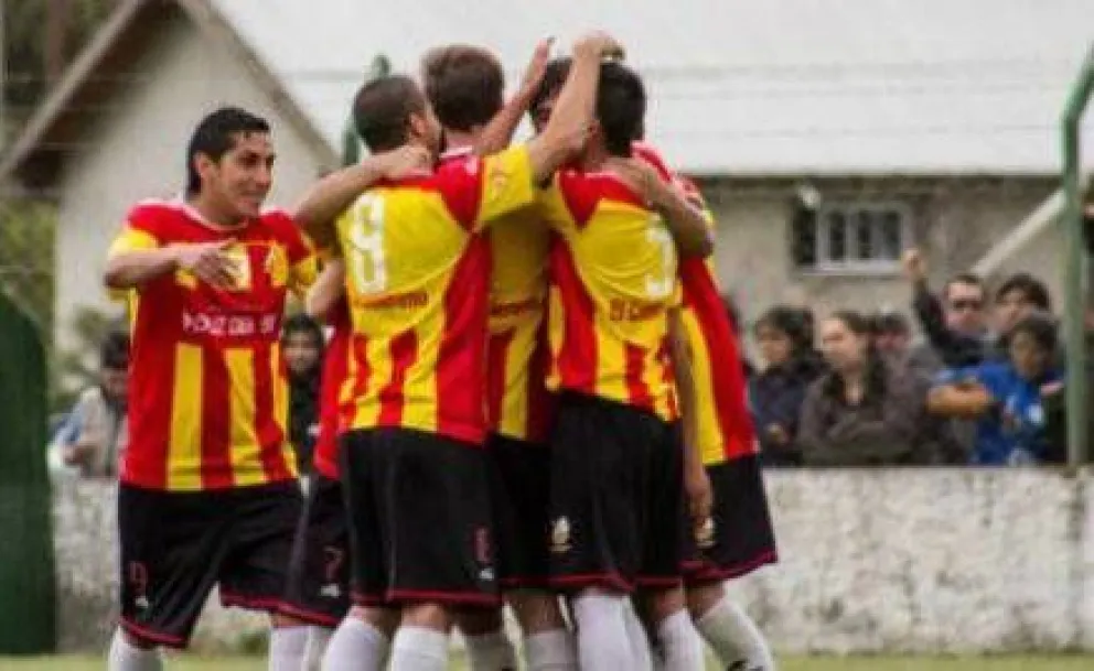 Cruz del Sur se afirmó en el primer puesto
