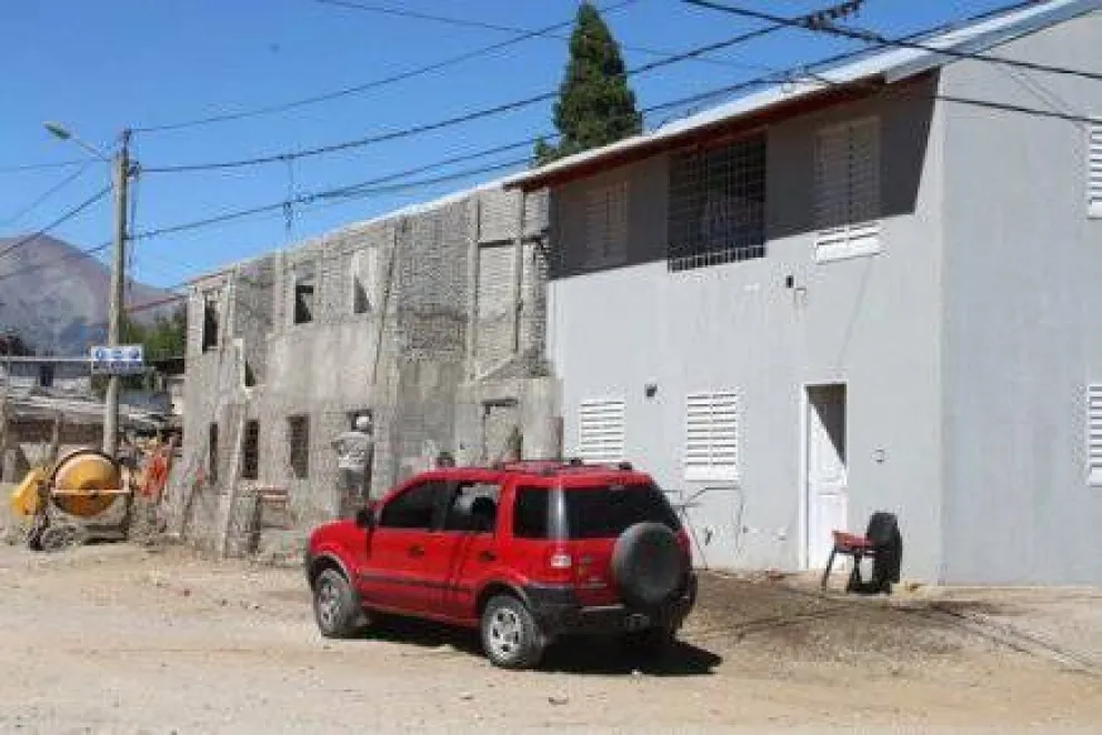 Apuntan a resguardar fuentes laborales que peligran en el 10 de Diciembre