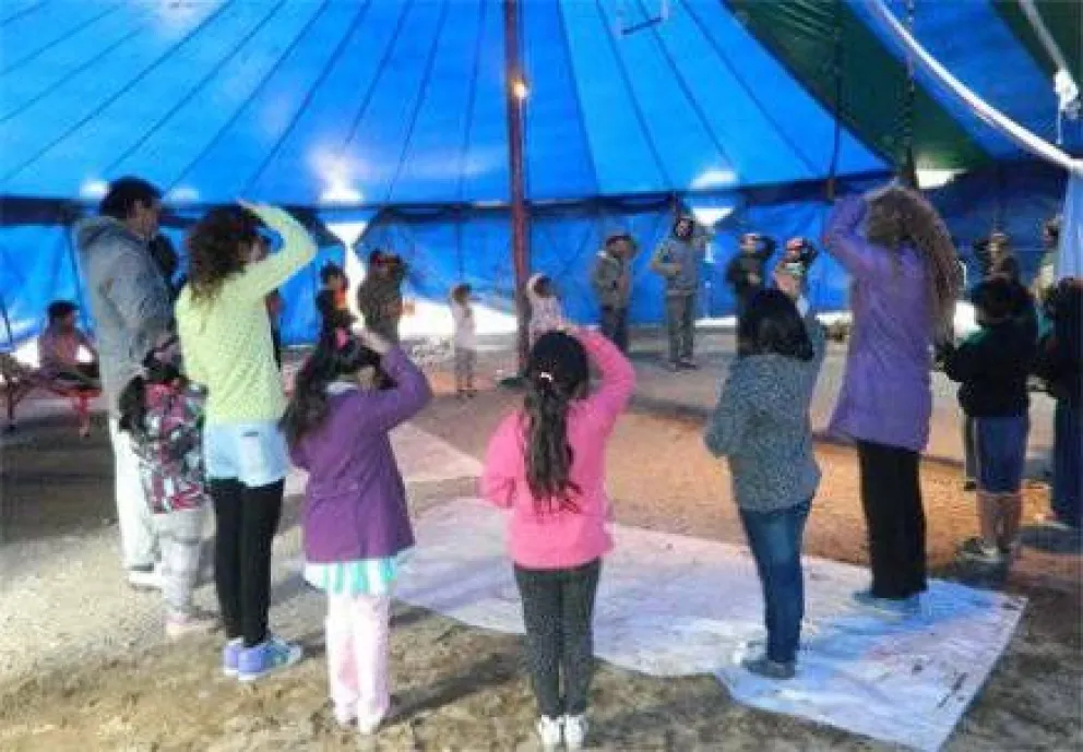 Circo Social de Verano abrió sus puertas para niños y jóvenes