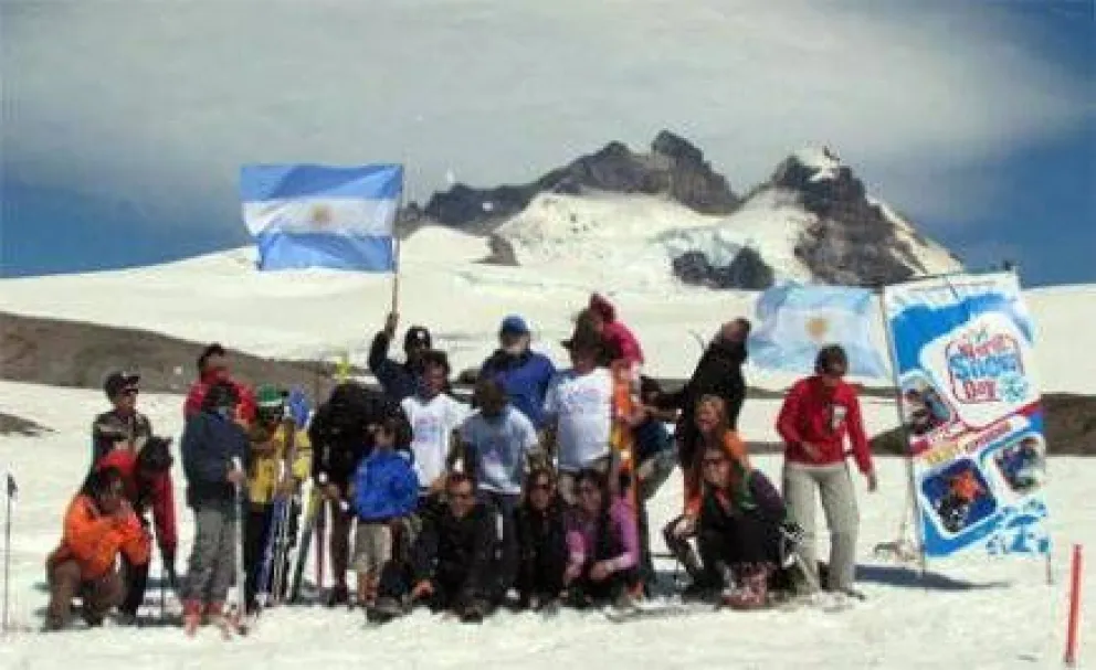 El cerro Tronador fue sede de los festejos por el Día Mundial de la Nieve