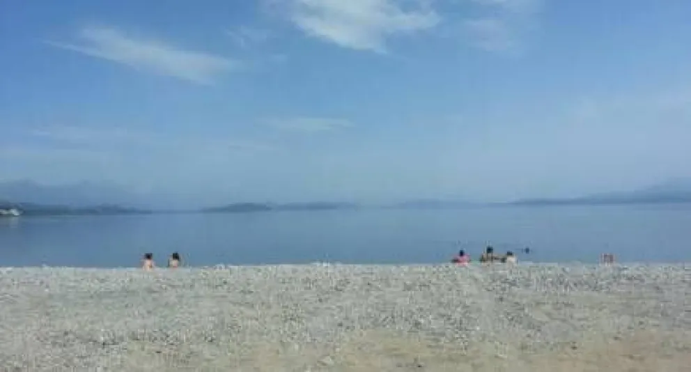 Humo de incendios sobre Bariloche