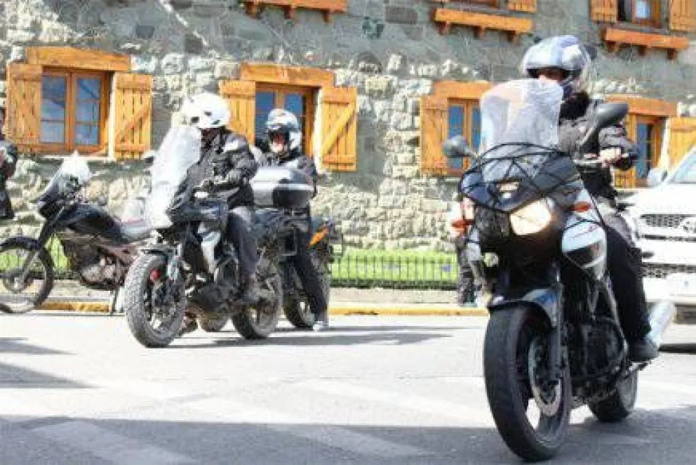 La Patagonia en moto, historias y paisajes