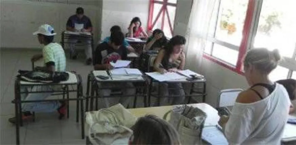 Comenzaron las clases de verano para estudiantes secundarios