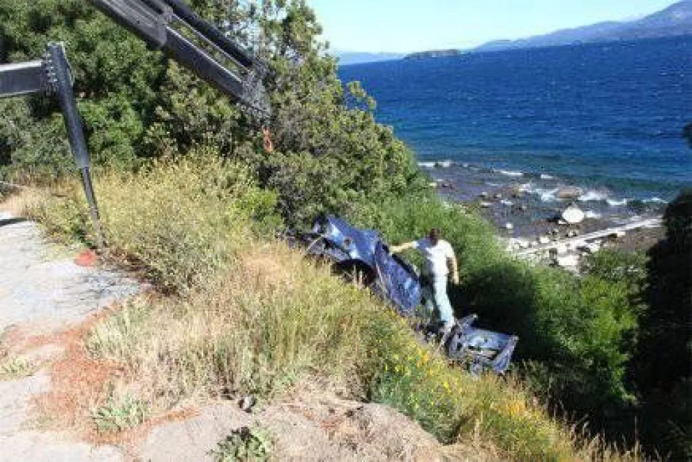 Remueven auto accidentado en marzo
