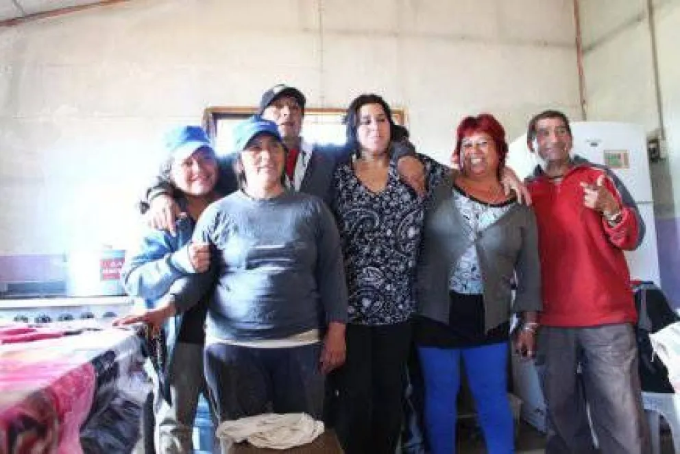 Recicladores piden una garita para esperar los colectivos 