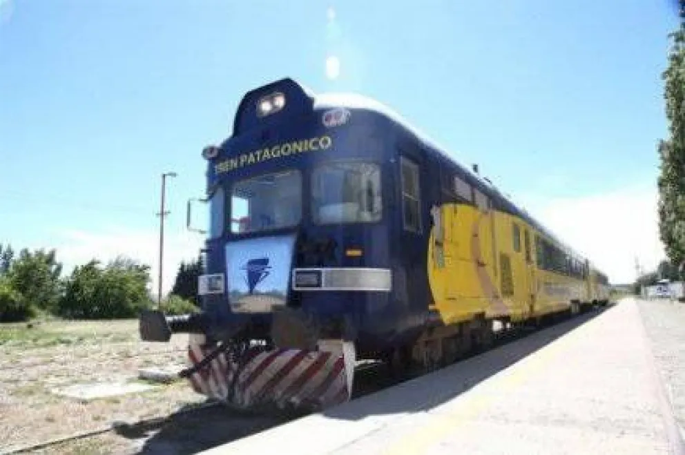 Solicitan que el Gobierno revea suspensión del Tren Patagónico 