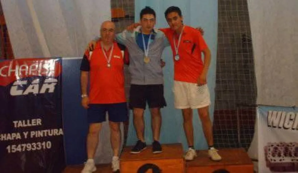 El tenis de mesa de Bariloche cerró el año con importantes triunfos 