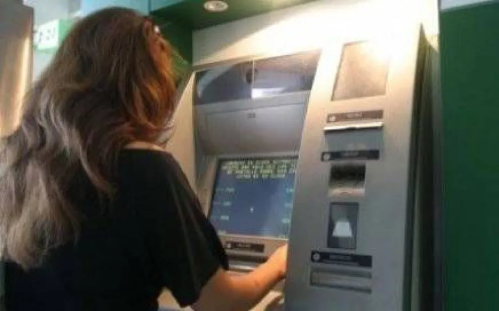 Comenzó pago de aguinaldos a empleados provinciales