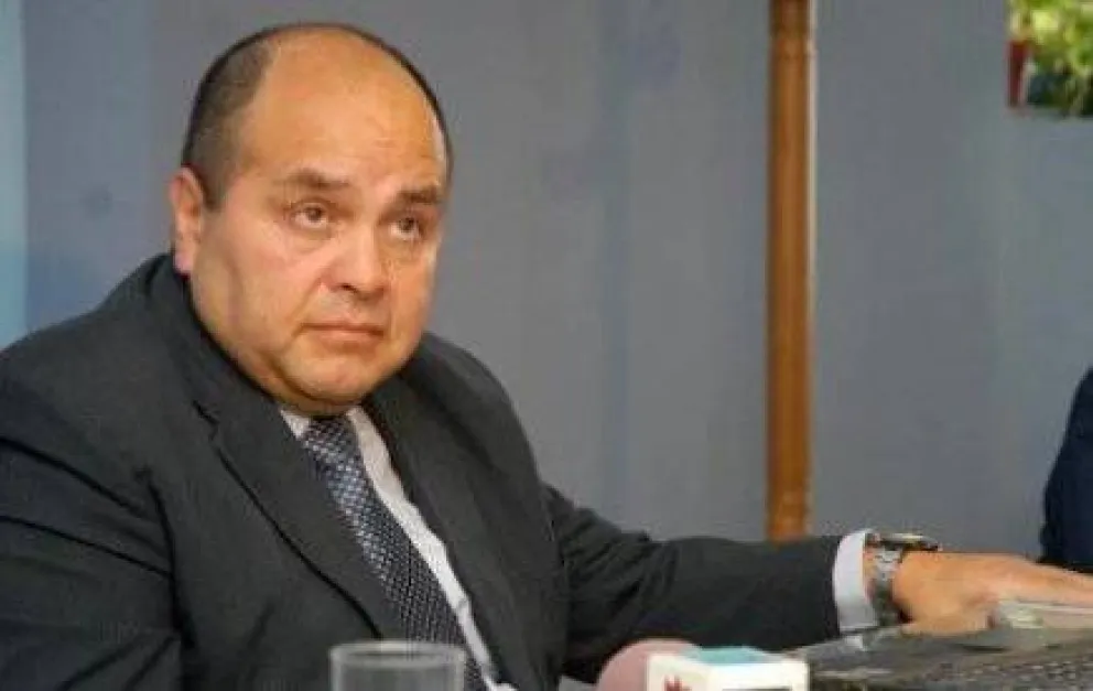 Procesan a Contreras por "fraude administrativo" 