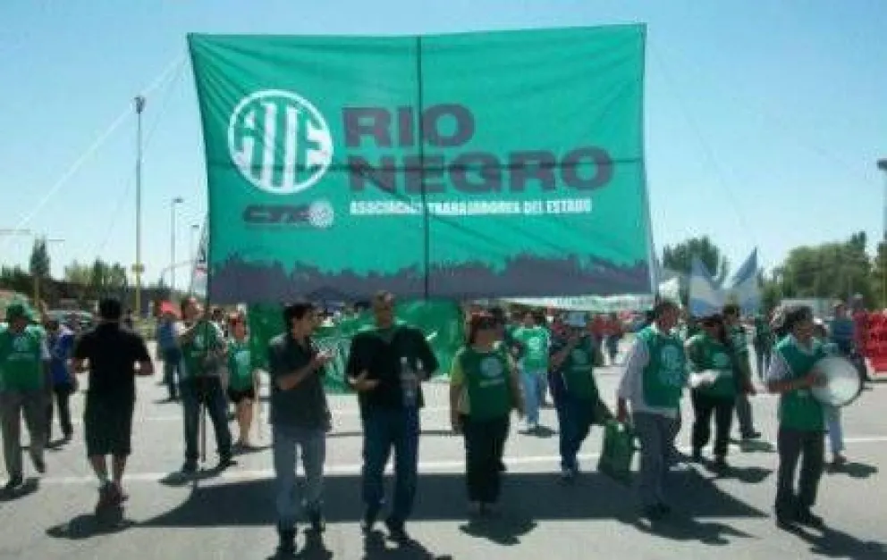 ATE pidió que funcionarios no cobren aguinaldo