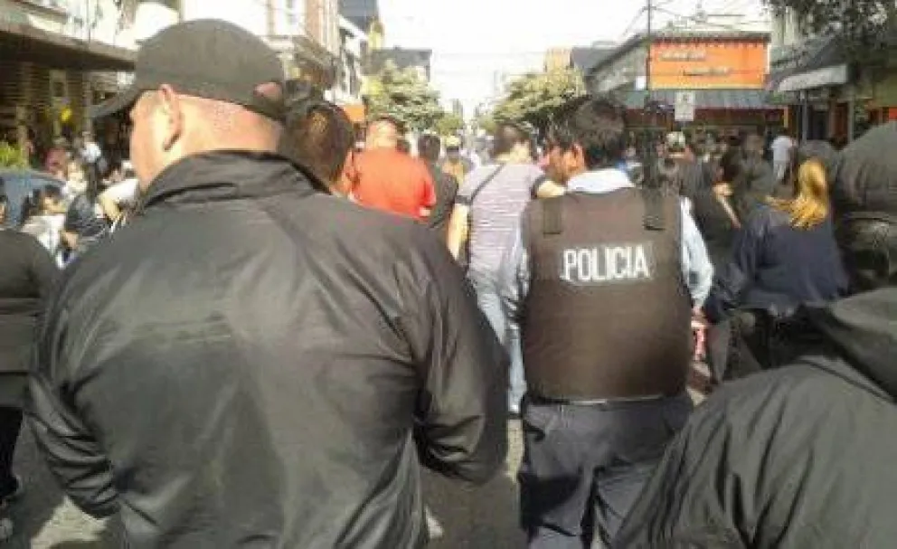 Se profundiza el reclamo policial en Bariloche 