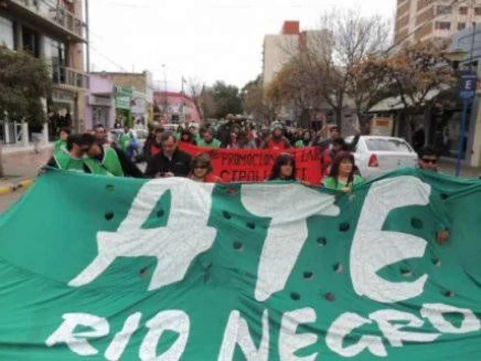ATE declaró "estado de asamblea permanente" por retraso en aguinaldos
