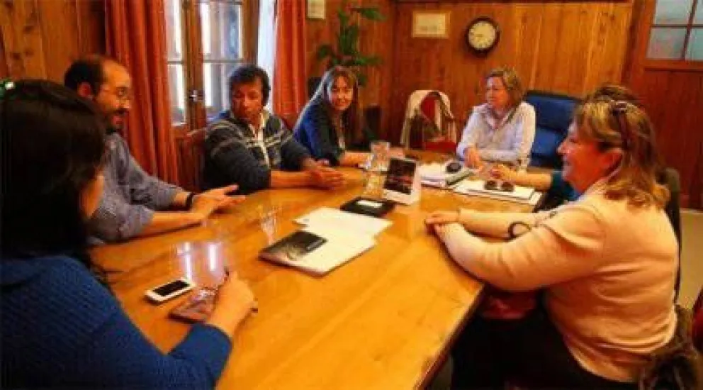 Mesa 6 de Septiembre trabajará con el municipio en prevenir adicciones
