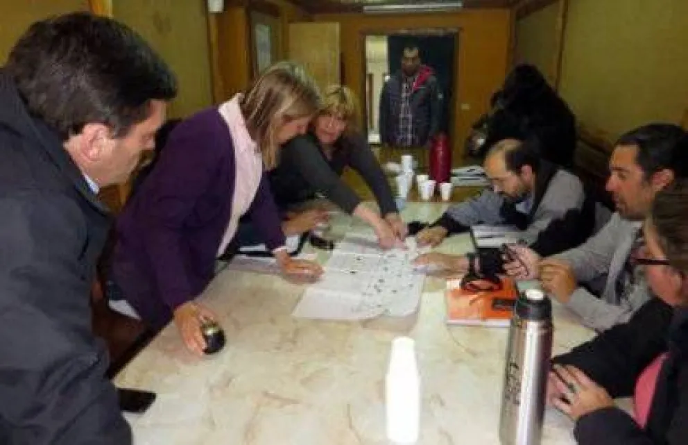 Vecinos del Oeste preocupados por seguridad y orden en la vía pública