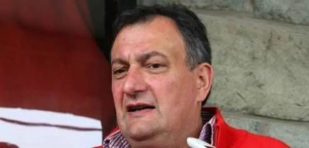 Gennuso en contra de la "imposición" de una cárcel federal