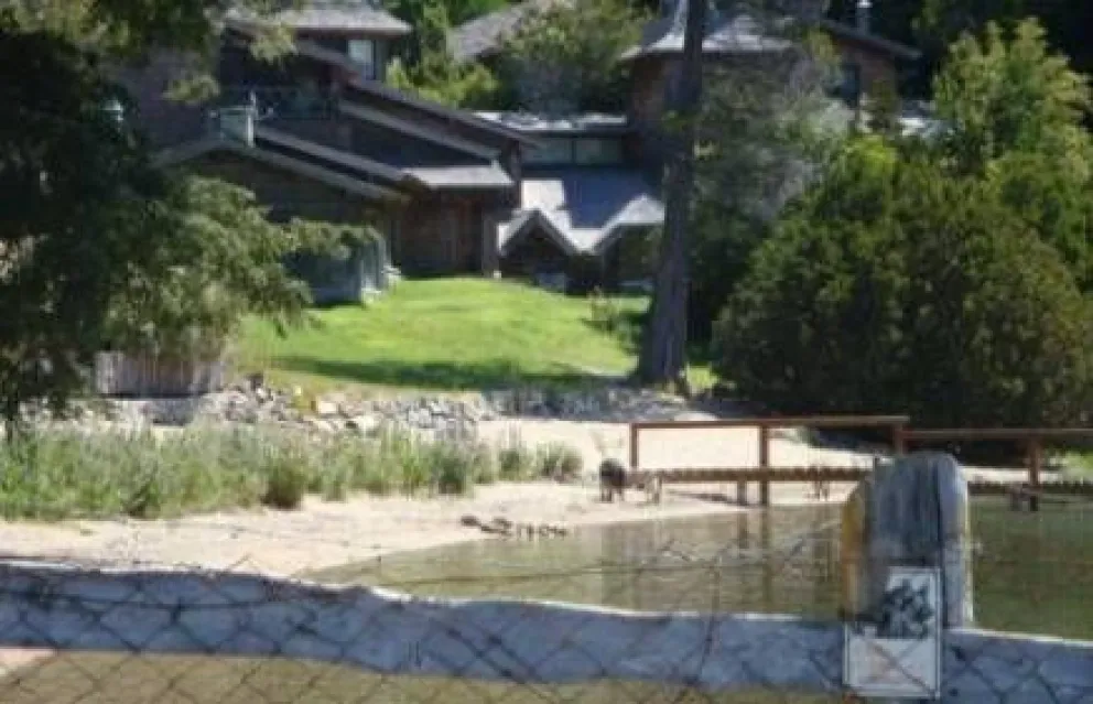 "En Bariloche no se respeta el derecho de poder circular por las costas"