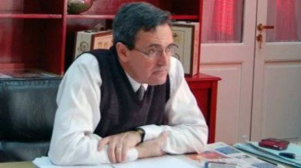 Critican aumento de funcionarios provinciales previsto para el 2014