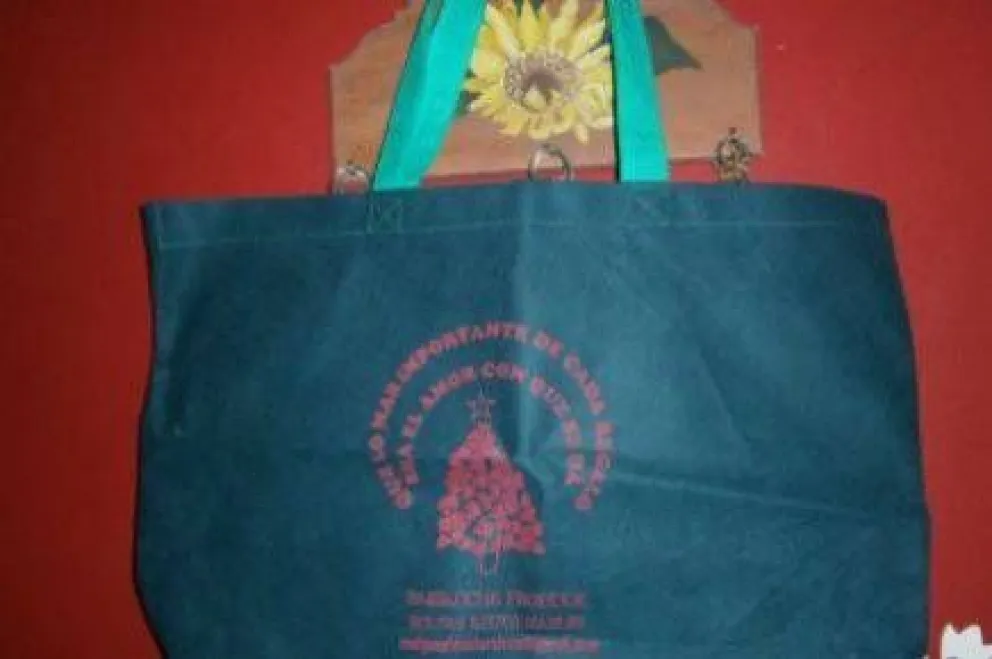 Organizaciones sociales volverán a proveer de bolsas a supermercados 