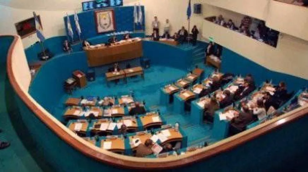 El Ejecutivo provincial presentó un paquete de leyes impositivas
