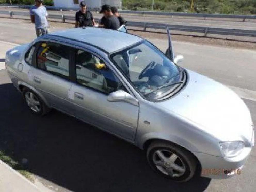 Detienen a jóvenes que traían cocaína a Bariloche