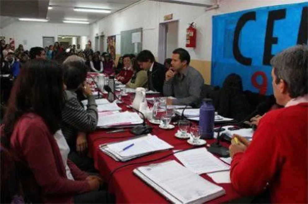 Inmobiliarias deberán añadir información en carteles de venta