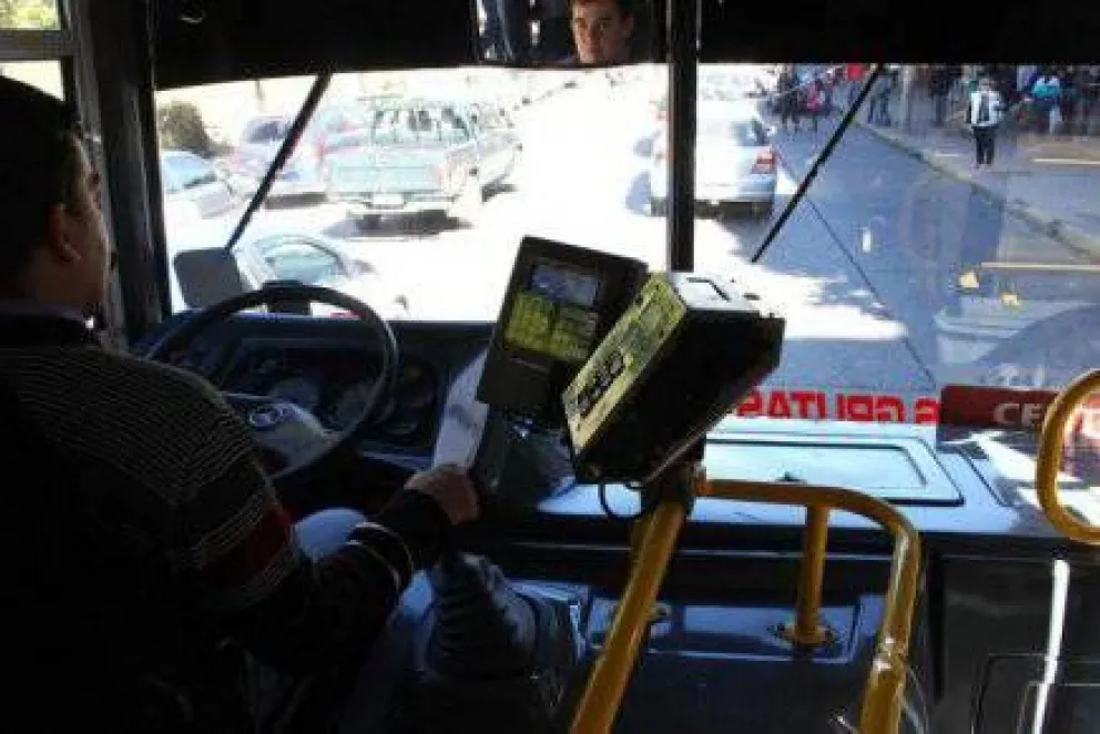 Usuarios de Transporte Las Grutas podrán mantener sus tarjetas para viajar