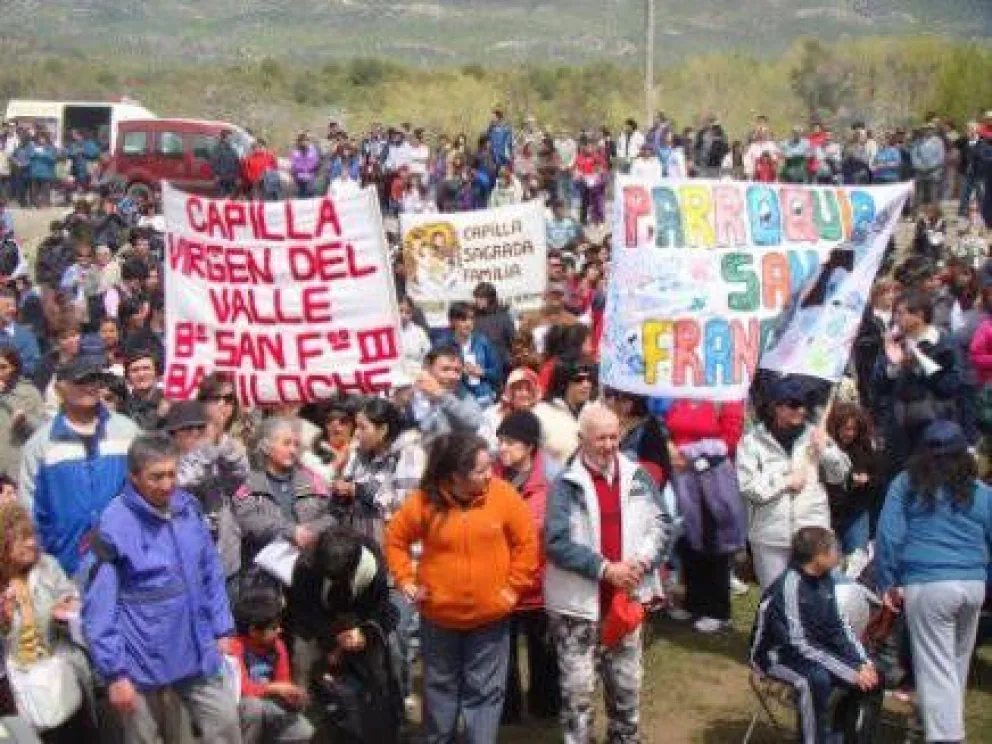 Se realiza la peregrinación anual a la Virgen de las Nieves