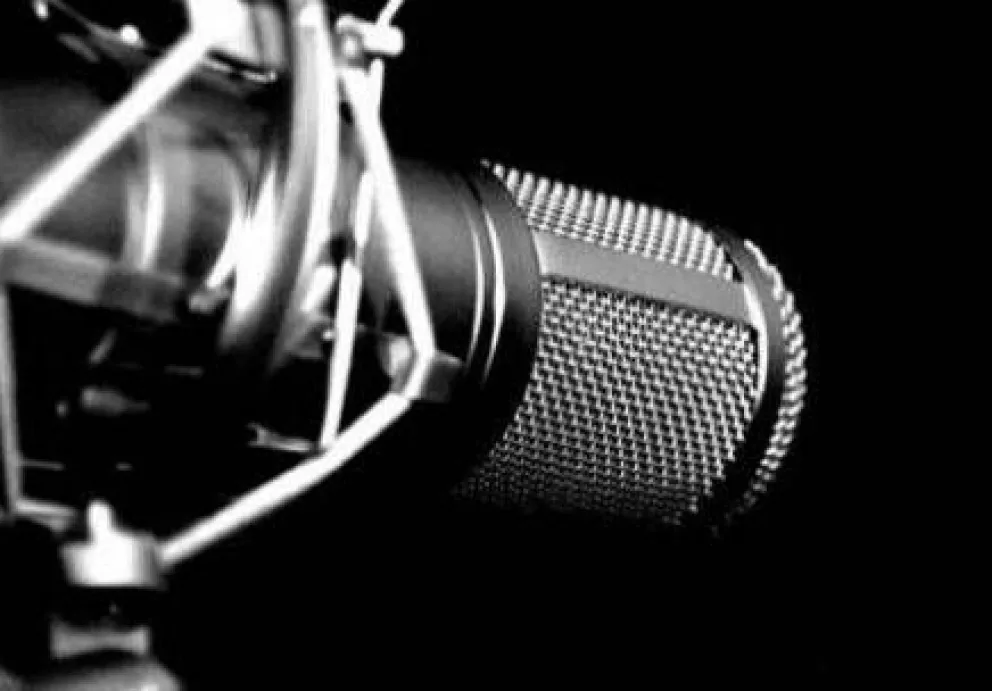 Convocan a audiencia sobre situación de radios
