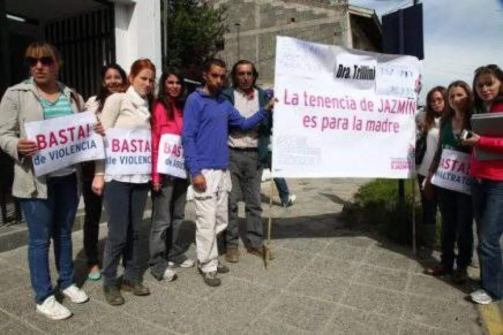 Manifiestan por Jazmín en la Justicia