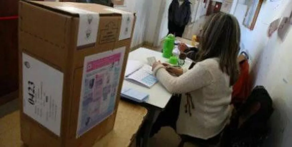 Normal y soleado comienzo electoral en Bariloche