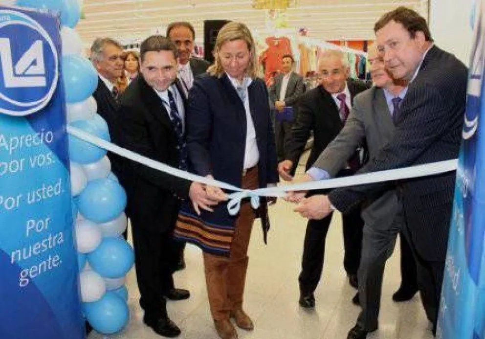 La Anónima abrió nueva sucursal en los kilómetros