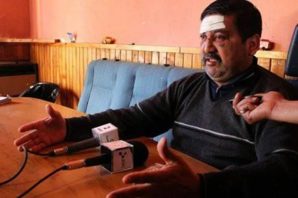 Municipio entrega subsidio a remisero agredido 