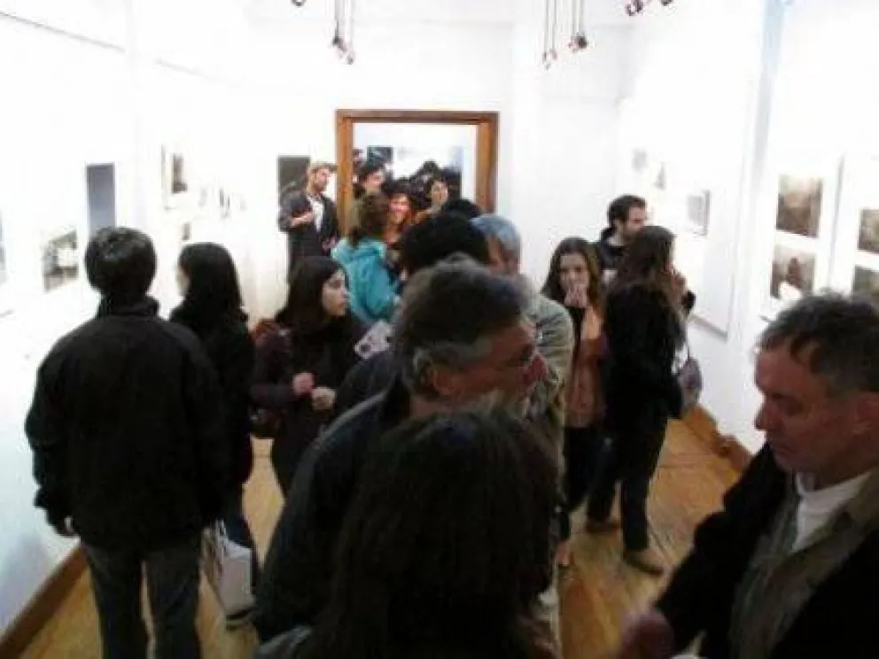 Inauguraron exposición "La mirada amorosa"