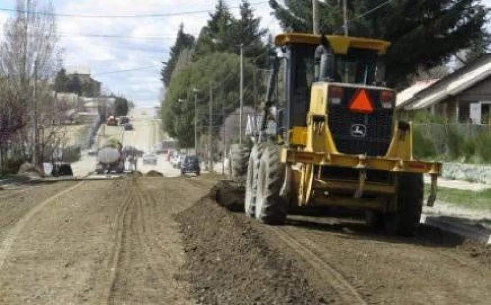 Retoman obras de pavimentación