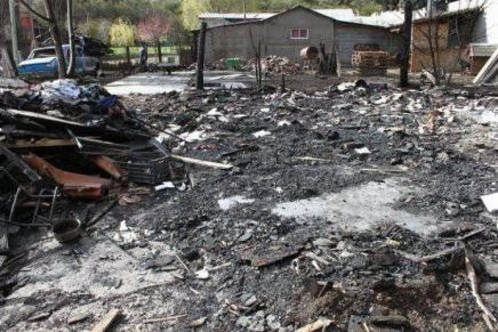 Quedaron sin vivienda por un incendio
