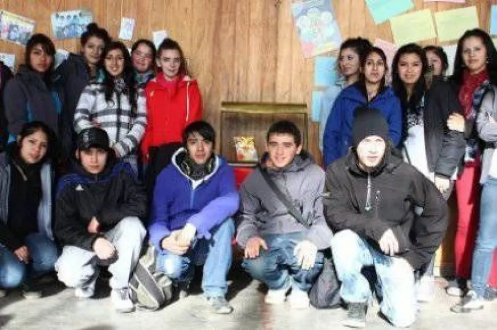 Comunidad educativa del CEM 97 se unió para mejorar el colegio