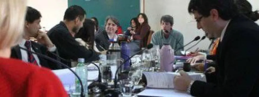 Legislarán para obligar al Ejecutivo a informar sobre convenios 