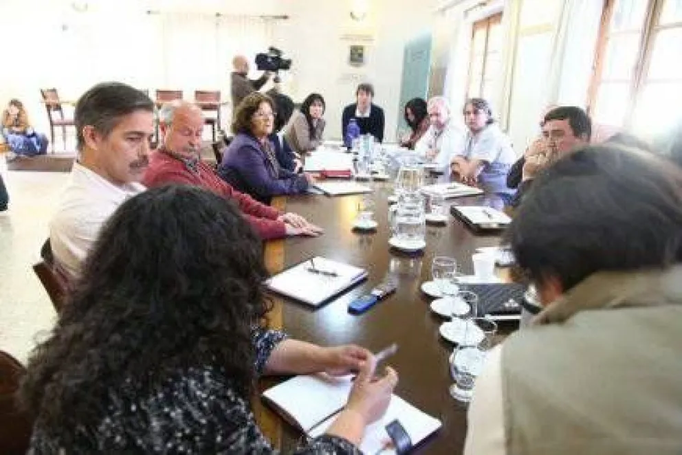 Deliberante pidió al Consejo de Seguridad que "reconsidere" renunciar 