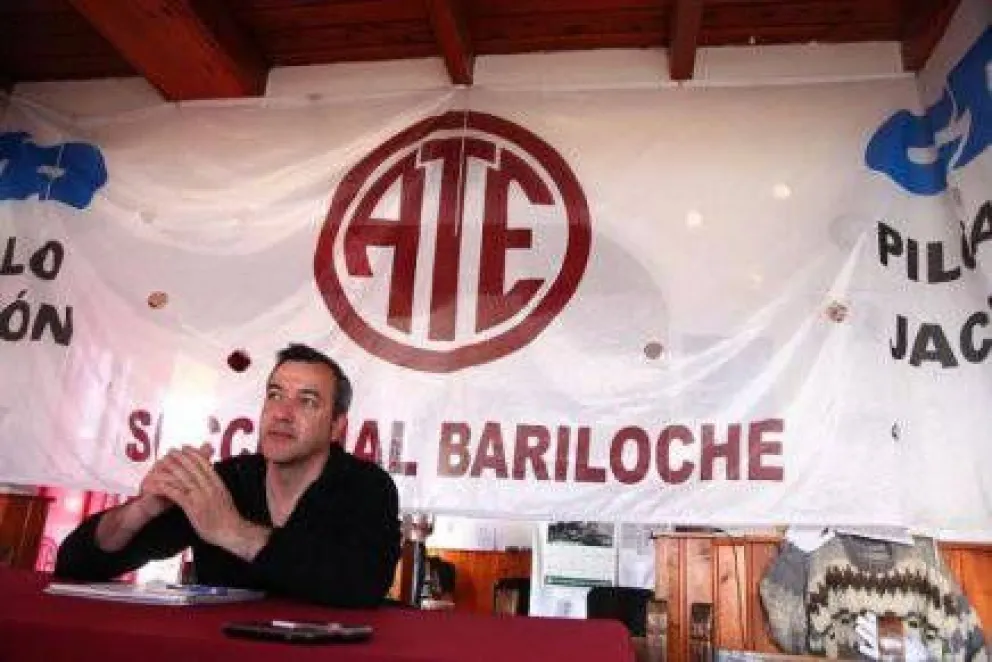ATE, crítico con acercamiento de gremios a los gobiernos